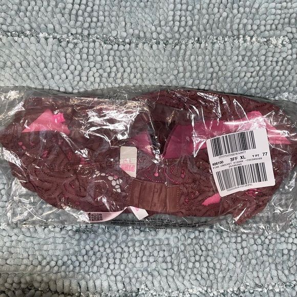 🔥VS PINK BRALETTE🔥 - Picture 2 of 4